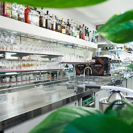 Hotel La Casa Del Pellegrino