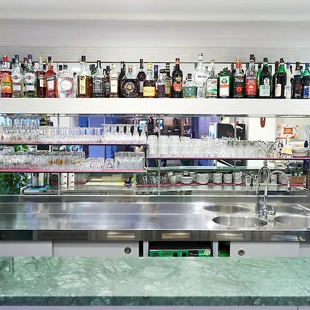 La Casa Del Pellegrino Hotel *