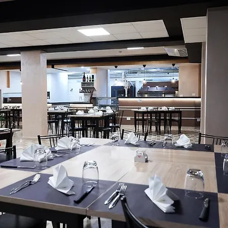 Hotel La Casa Del Pellegrino *