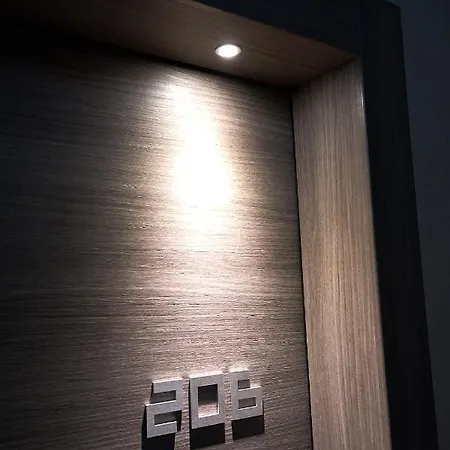 Hotel La Casa Del Pellegrino *